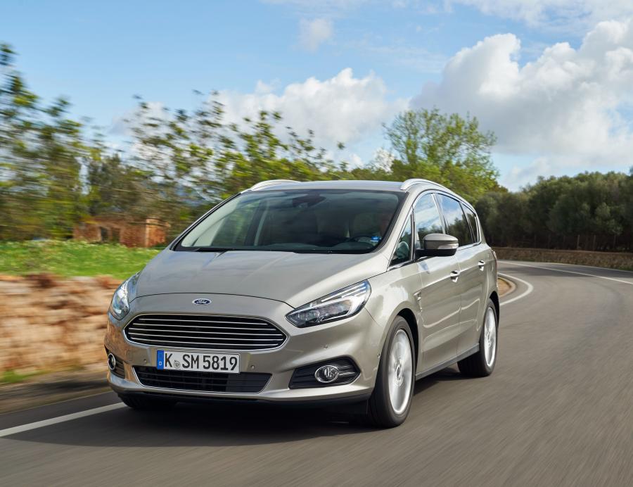  Ford S-Max 2015 года  (фото 28 из 30)